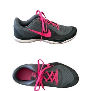 Nike | flex training Athletic Shoes in Gray and pink size 7
